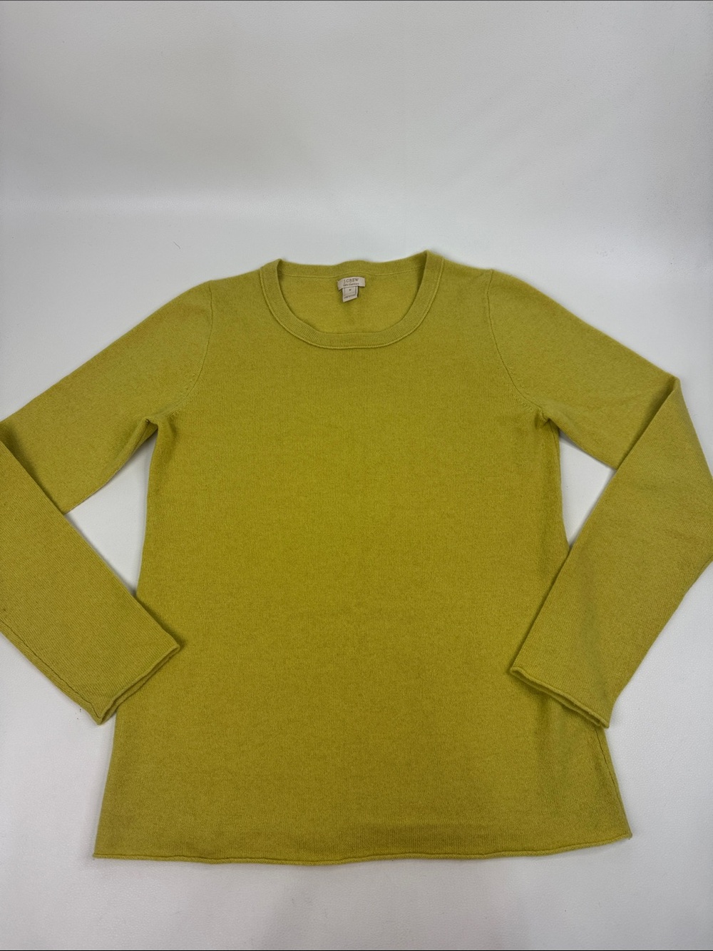 J. Crew Moss Lime Green 100%. Cashmere crew Sweater Size Medium